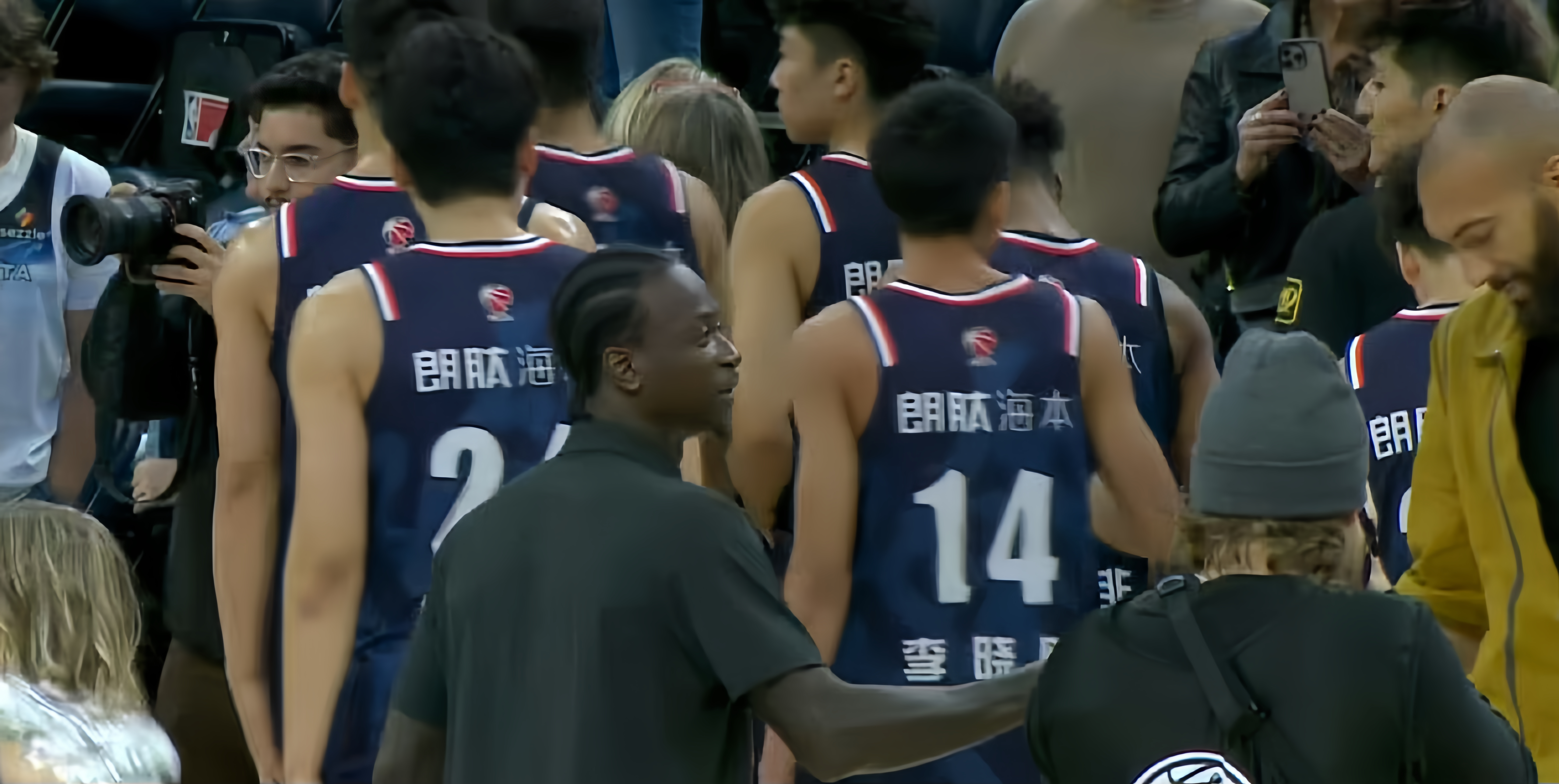 LOL全球总决赛-关于广州队转会期队长鼓劲，志在NBA季后赛名次提升，信心回归，数据趋势出现新变化的信息