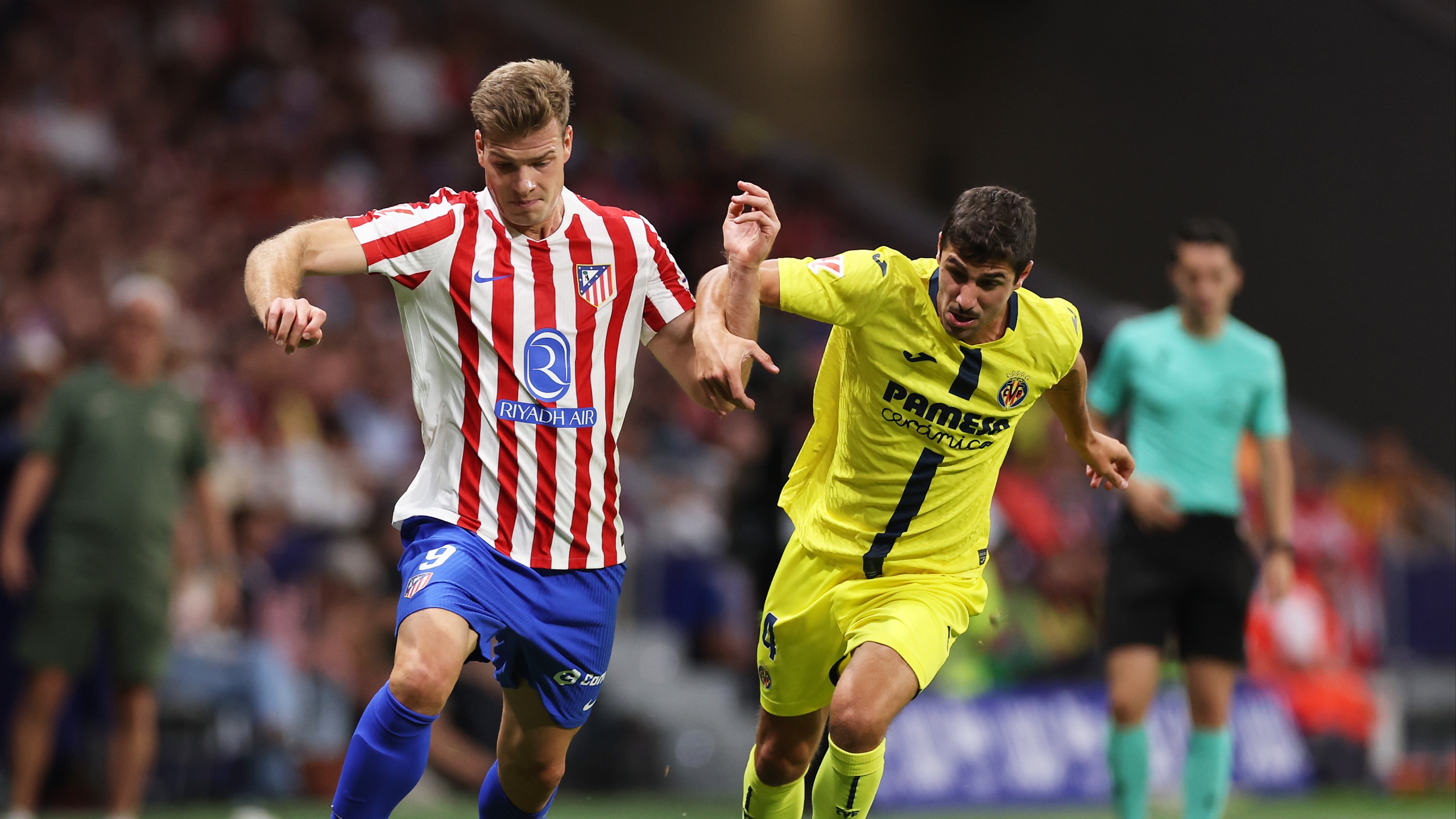 比利亚雷亚尔训练开放日，转会期篮板制胜引欢呼，全明星赛在即，年轻球员得到机会的简单介绍